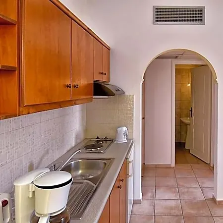 Aspri Petra 3* خيرسونِسوس