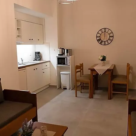 فندق Aspri Petra 3*