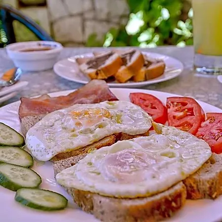 فندق Aspri Petra